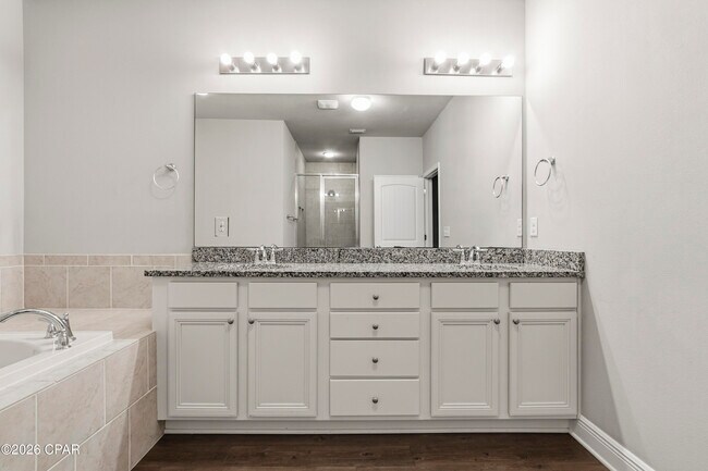 Building Photo - 118 Enchantment Falls Ln