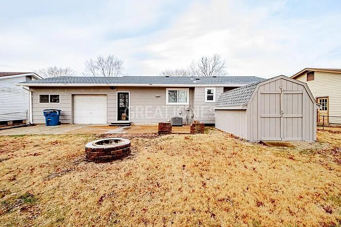 Building Photo - 3024 Chance Dr