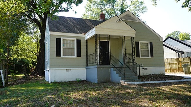 Building Photo - 1401 Alamo St