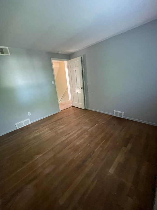 Building Photo - Spacious Four Bedroom Home Available Summer of 2026!