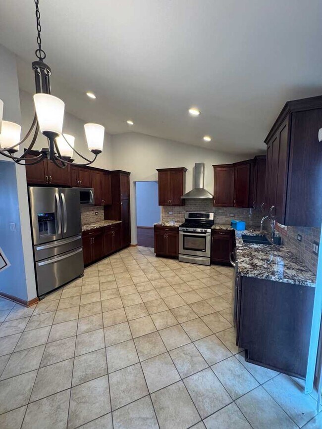 Building Photo - 15438 Sulky Dr