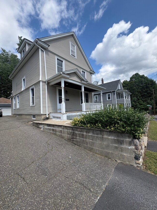 Building Photo - 64 Turner Ave