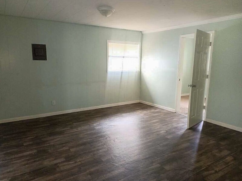 Building Photo - 416 S Ave J