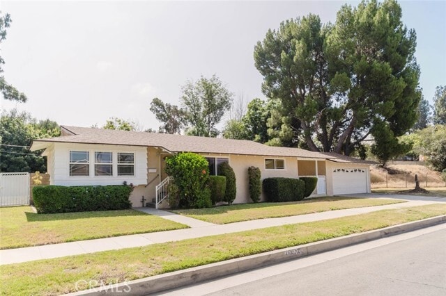 Building Photo - 10826 Blucher Ave