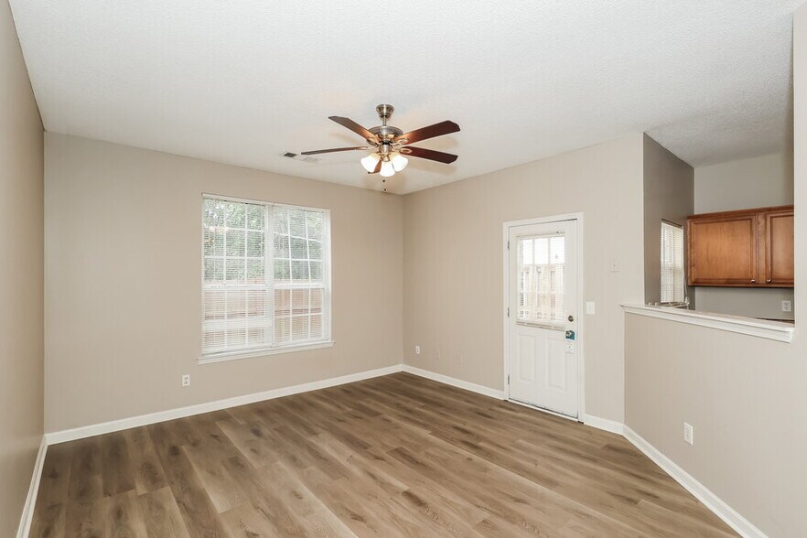 Building Photo - 1462 Riverrock Ct