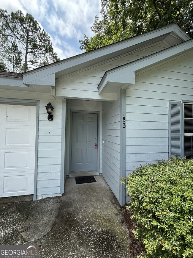 Building Photo - 183 Talbot Ct