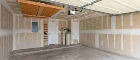 Building Photo - 206 Sassafras St