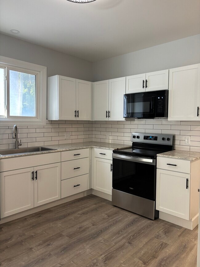 Building Photo - 239 West Ave