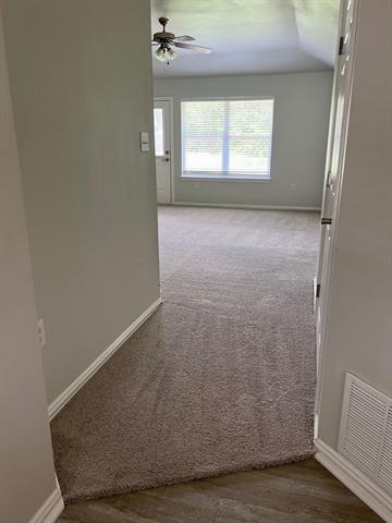 Building Photo - 1712 Willow Wood Dr
