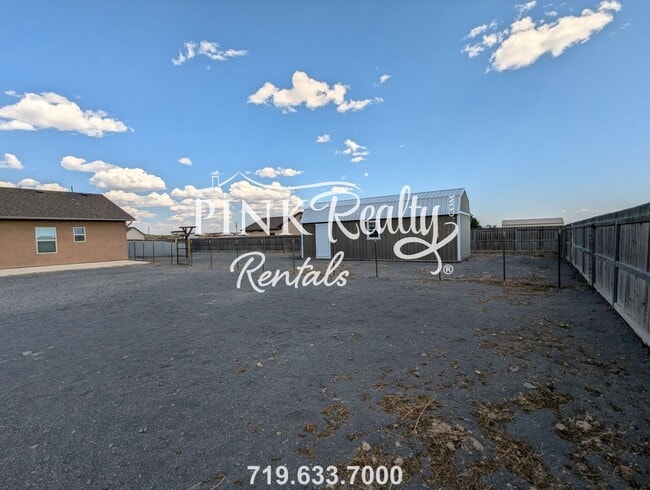 Building Photo - 1325 N Challenger Pl