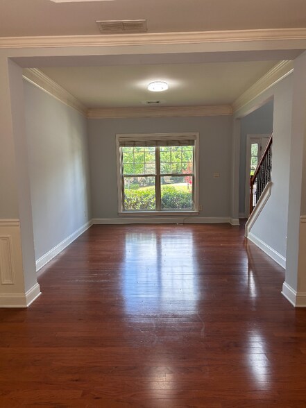 Building Photo - 3689 Union Park Dr