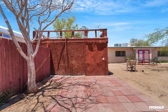 Building Photo - Spacious 3BR House in Phoenix