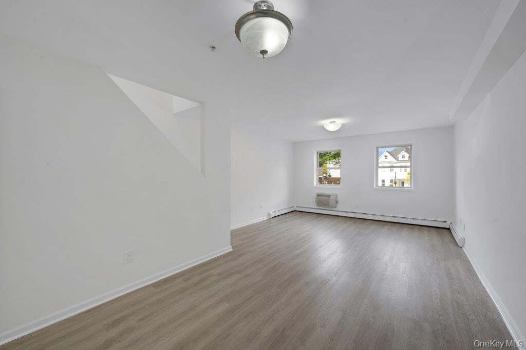 Building Photo - 38 Beekman Ave