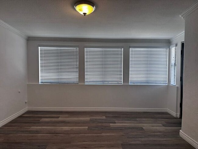 Building Photo - Situated in the Community of North Hollywo...