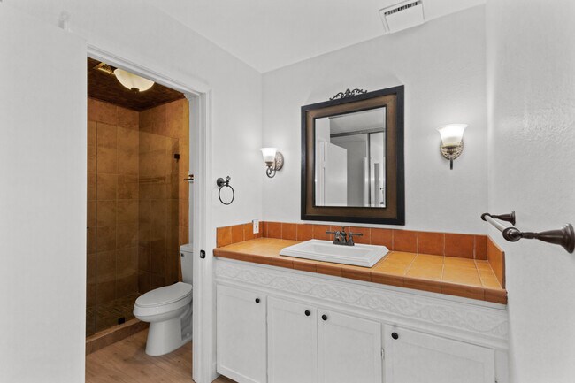 Building Photo - 48980 Wildwood Ln