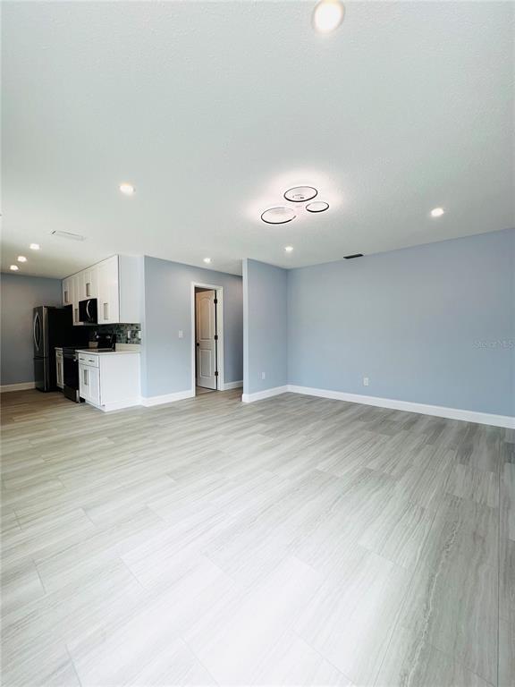 Building Photo - 160 175th Terrace Dr E