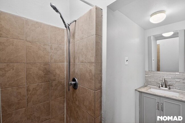 Building Photo - 200 Parker Ave