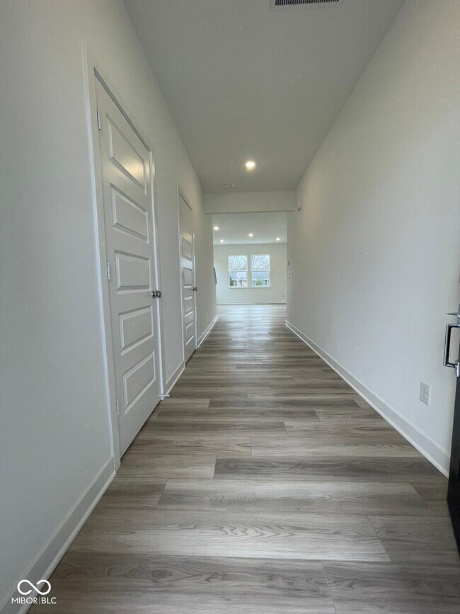 Building Photo - 6852 Orchard Run Cir
