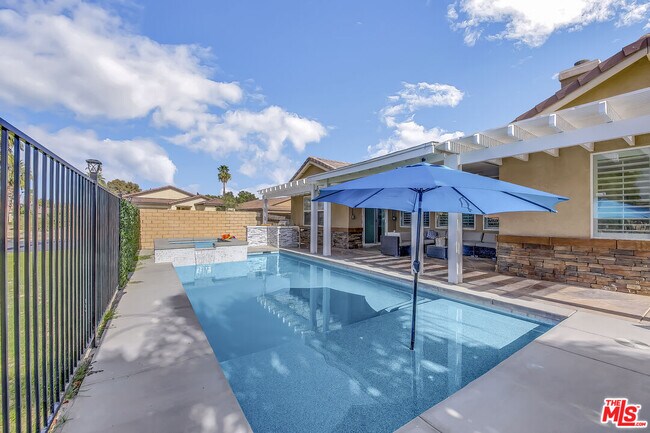 Building Photo - 82580 Yeager Way