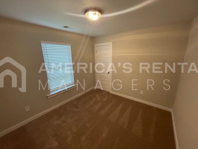 Building Photo - Home for Rent in Oak Grove, AL!!! Available to View with 48 Hour Notice!!!