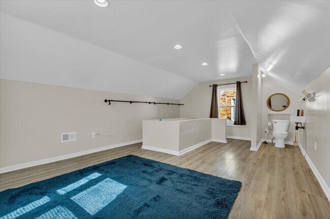 Building Photo - 14909 Griggs St