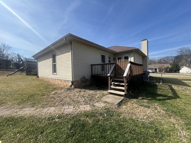 Building Photo - 3128 Arrow Ln