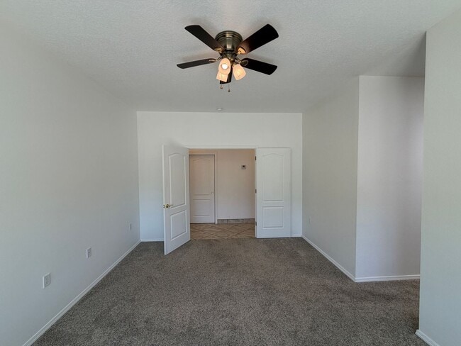 Building Photo - 3 Bedroom Single Story Home Available Near Corrales Rd & Highway 528 in Rio Rancho!