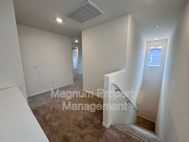 Building Photo - 30326 Corte Santa Barbara