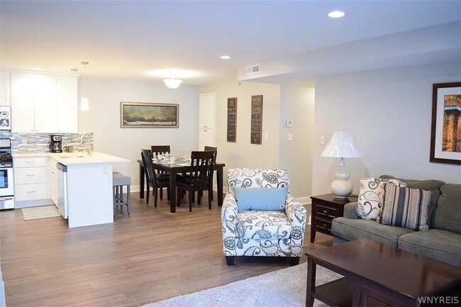 Building Photo - 6626 Erie Rd