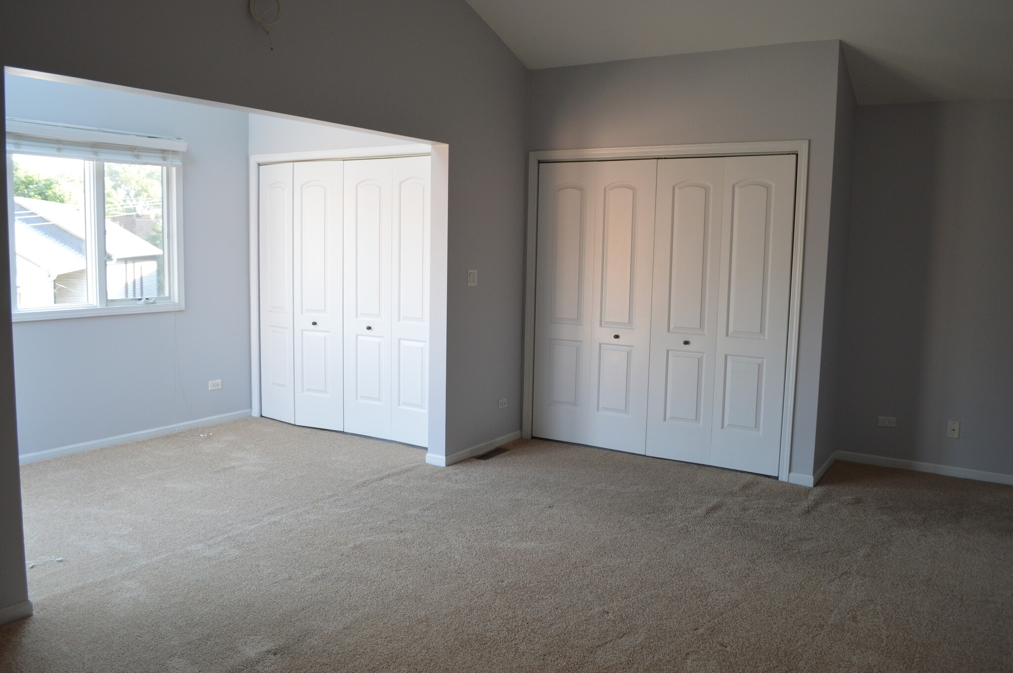 Master Bedroom Closets - 1823-2 N Clybourn Ave