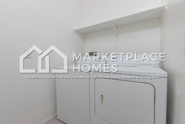 Building Photo - 7713 Long Boat Wy