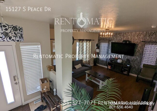 Building Photo - 15127 Peace Dr