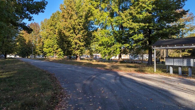 Building Photo - 2301 S Illinois Ave