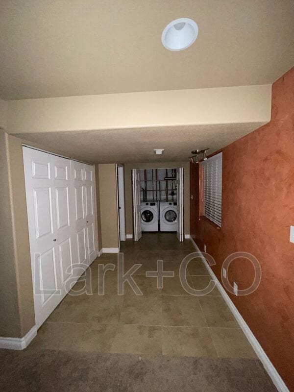 Building Photo - 9350 Cove Creek Dr