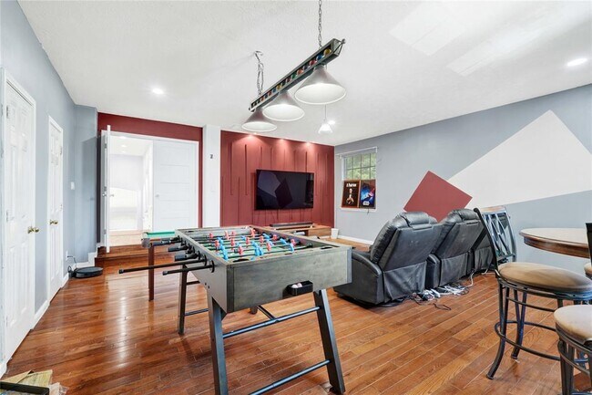 Building Photo - 23707 Hackberry Dr