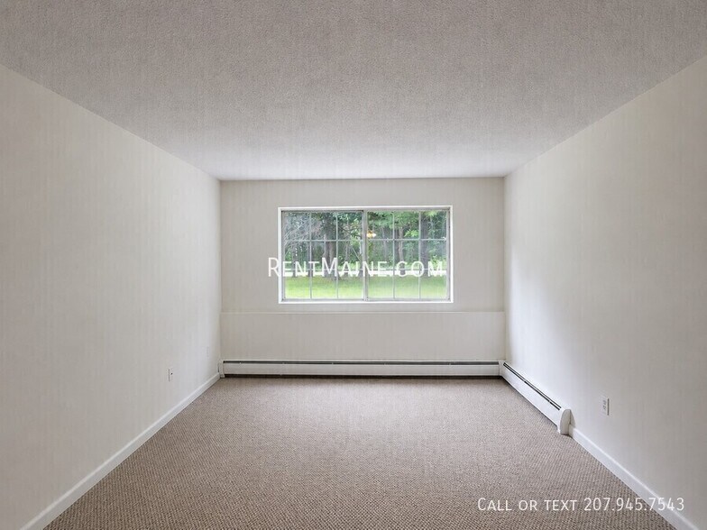 Building Photo - 10 Tall Pines Dr