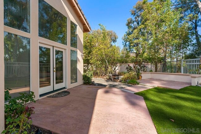 Building Photo - 4485 Sunset Bluffs Way