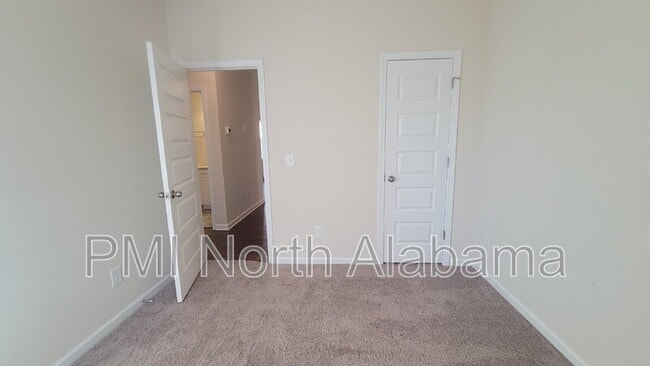 Building Photo - 13030 Lantern Pointe Wy