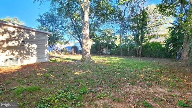 Building Photo - 356 Mockingbird Ave