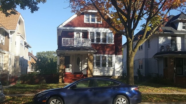 Primary Photo - 2460 N 51st St