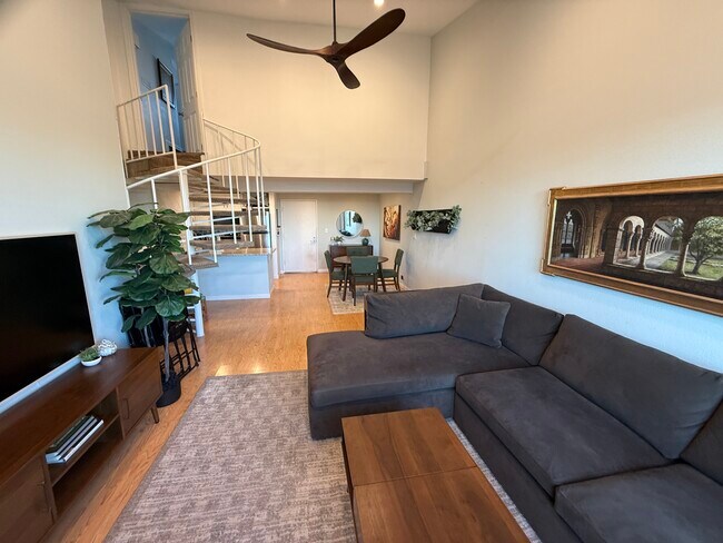 Building Photo - 1440 Veteran Ave