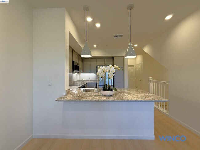 Building Photo - 3810 Norbridge Ave
