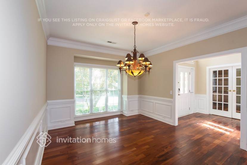 Building Photo - 7000 Weddington Brook Dr