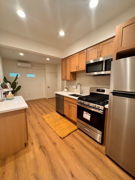 Building Photo - 41 Via Cancion