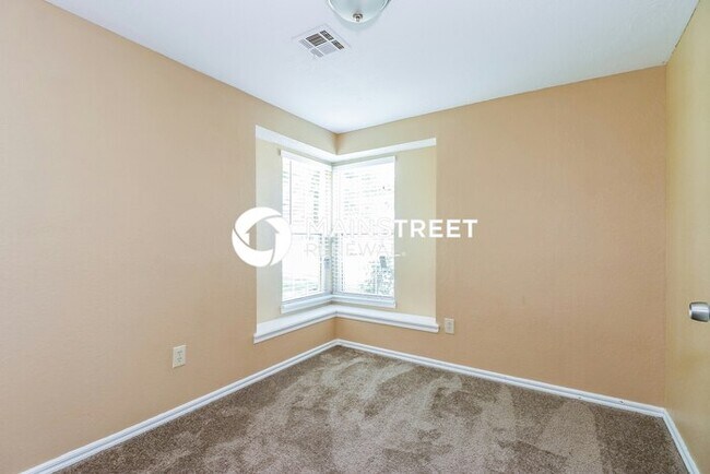 Building Photo - 1306 SW 95th St
