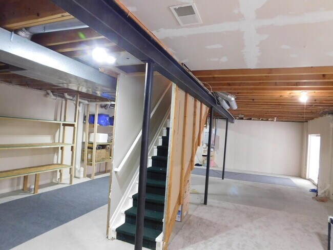 Building Photo - 3288 Hickory Dr