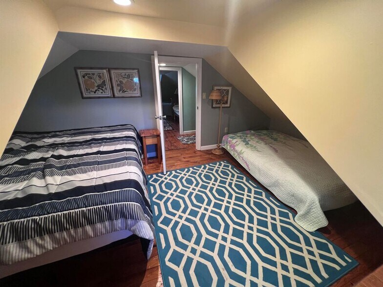 Building Photo - 78 Long Island Rd