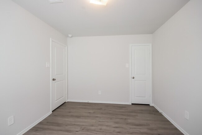 Building Photo - 5031 Sessile Trl