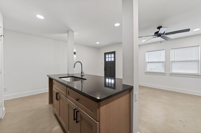 Building Photo - Brand-New Duplex Living in the Heart of Greenville – Modern Finishes & Private Driveways