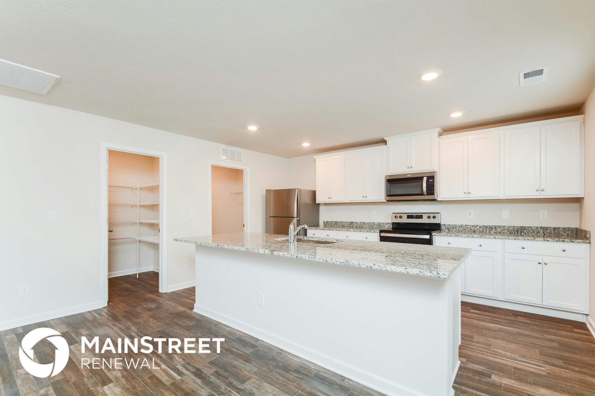 Building Photo - 497 Turning Lk Dr